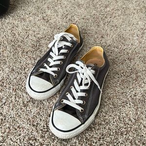 Gray converse size 7